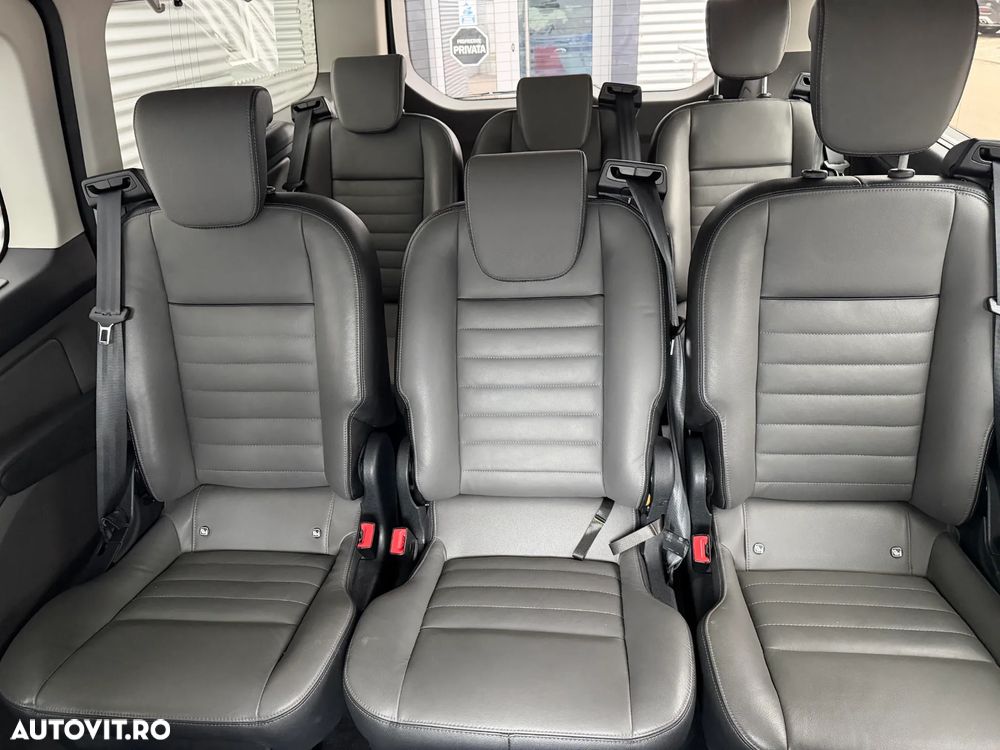 Ford Tourneo Custom Bus 320 2.0 EcoBlue 185 CP L2H1 Titanium Aut. - 25