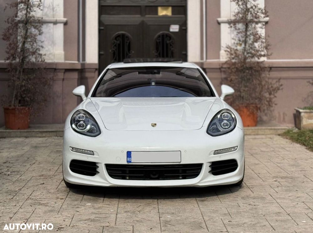 Porsche Panamera S E-Hybrid - 1