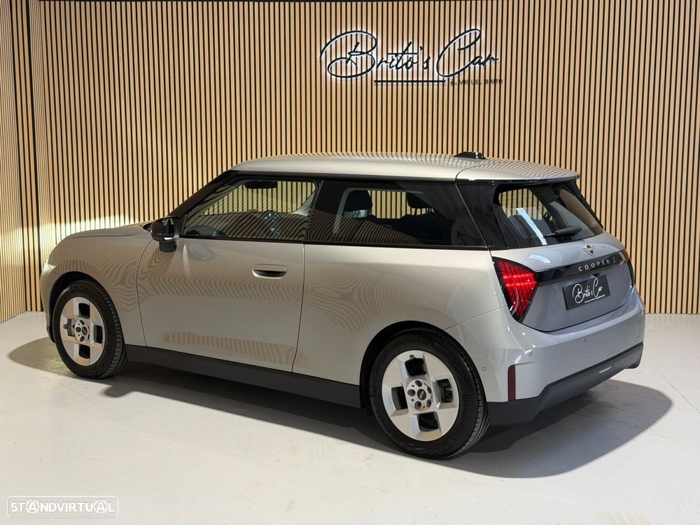 MINI 3 Portas Cooper SE Essential - 3
