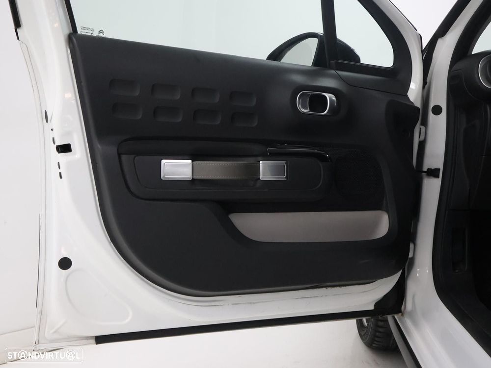 Citroën C3 1.2 PureTech Shine - 10