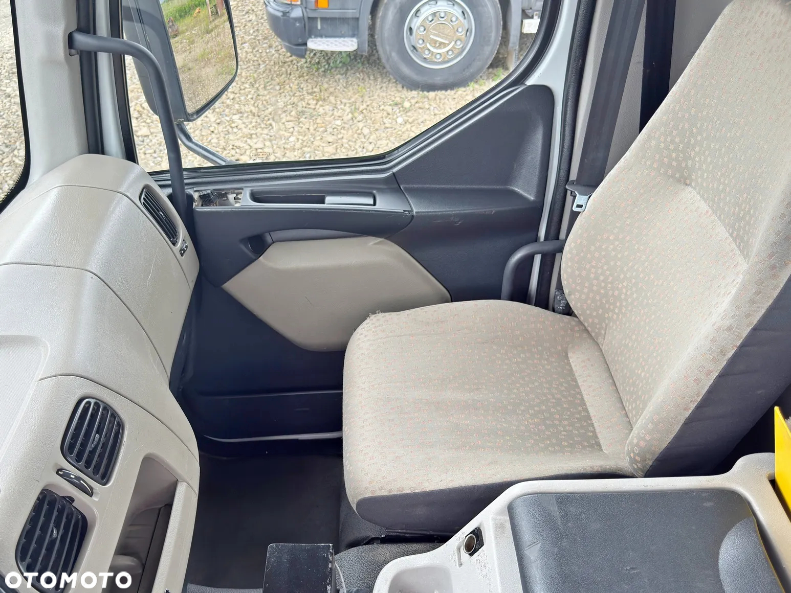 Renault MIDLUM 300 DXI  * HAKOWIEC * STAN BDB - 9