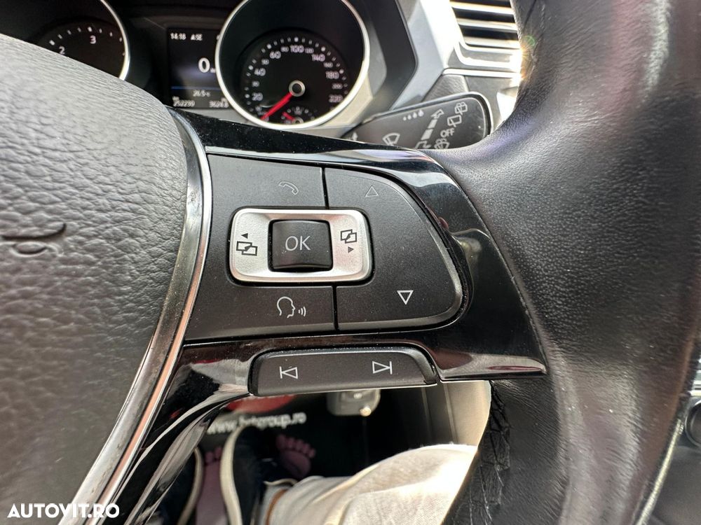 Volkswagen Tiguan - 19