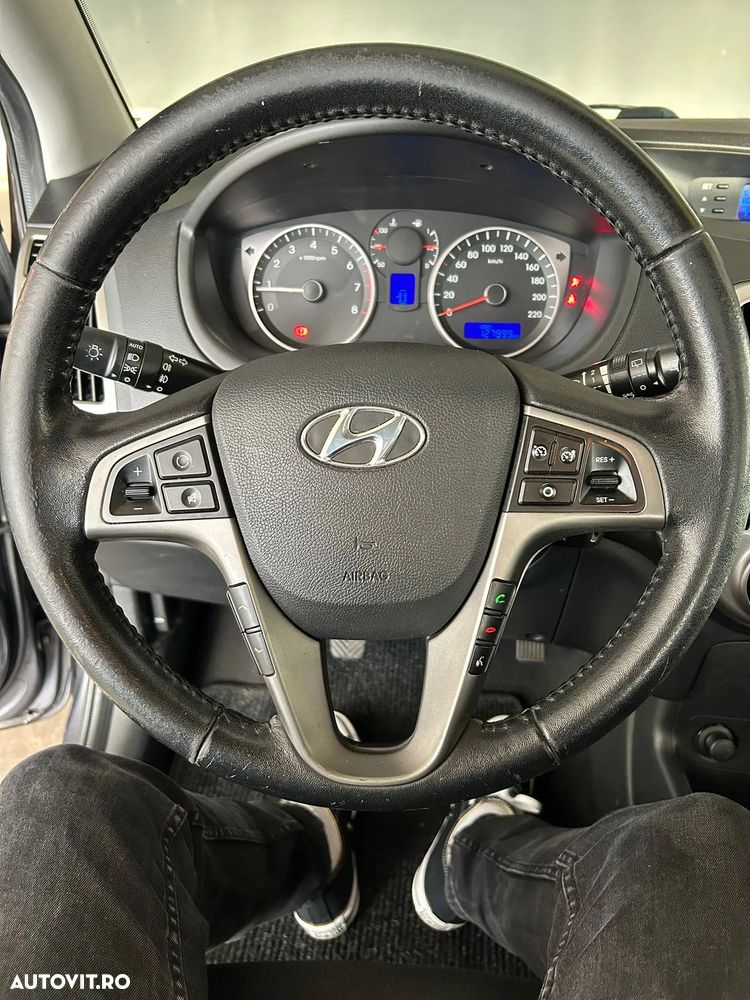 Hyundai i20 1.25 M/T ISG Comfort - 29