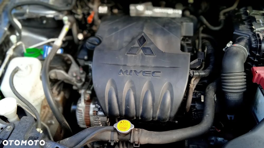 Mitsubishi Lancer - 6