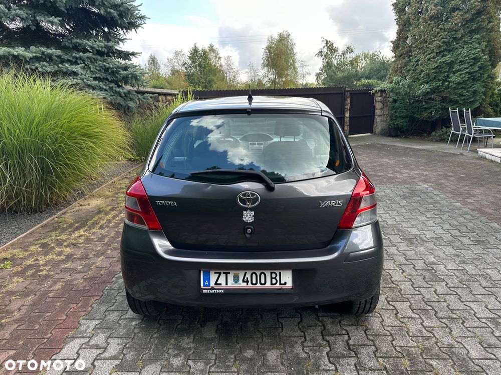 Toyota Yaris 1.0 VVT-i Sol - 10
