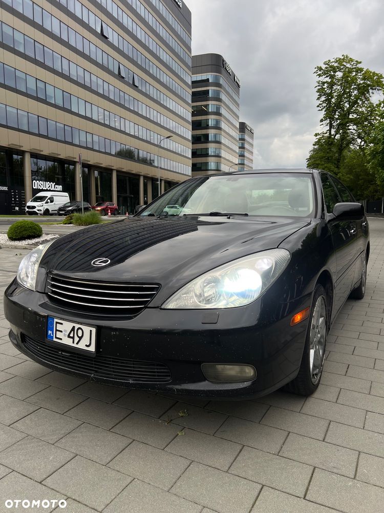Lexus ES - 1