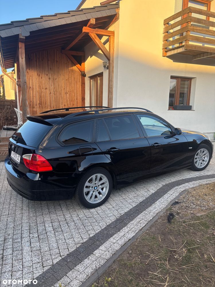 BMW Seria 3 318i Edition Exclusive - 3