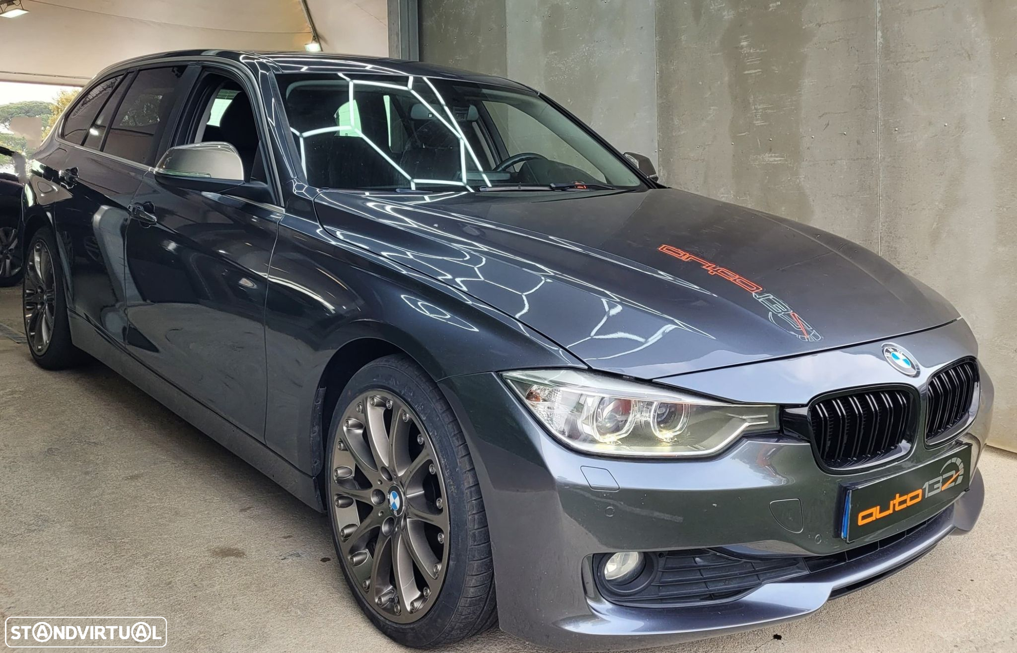BMW 320 d Touring EfficientDynamics Auto - 30