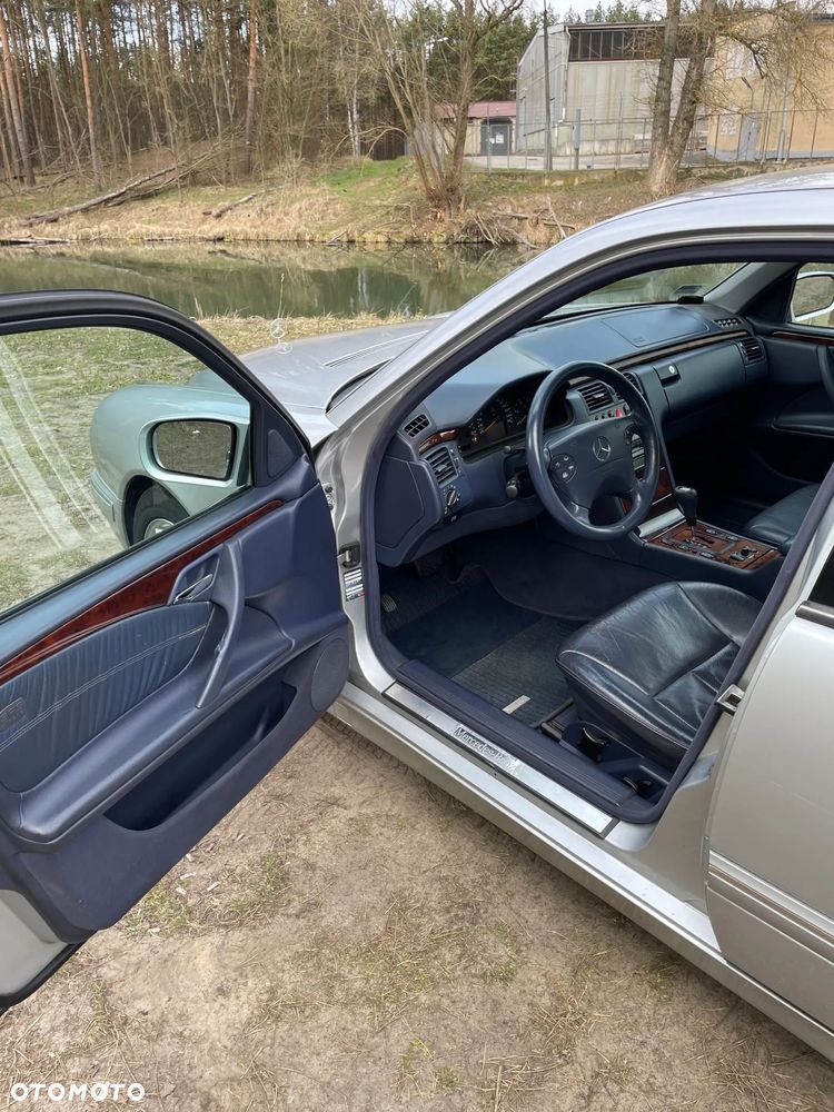 Mercedes-Benz Klasa E - 13