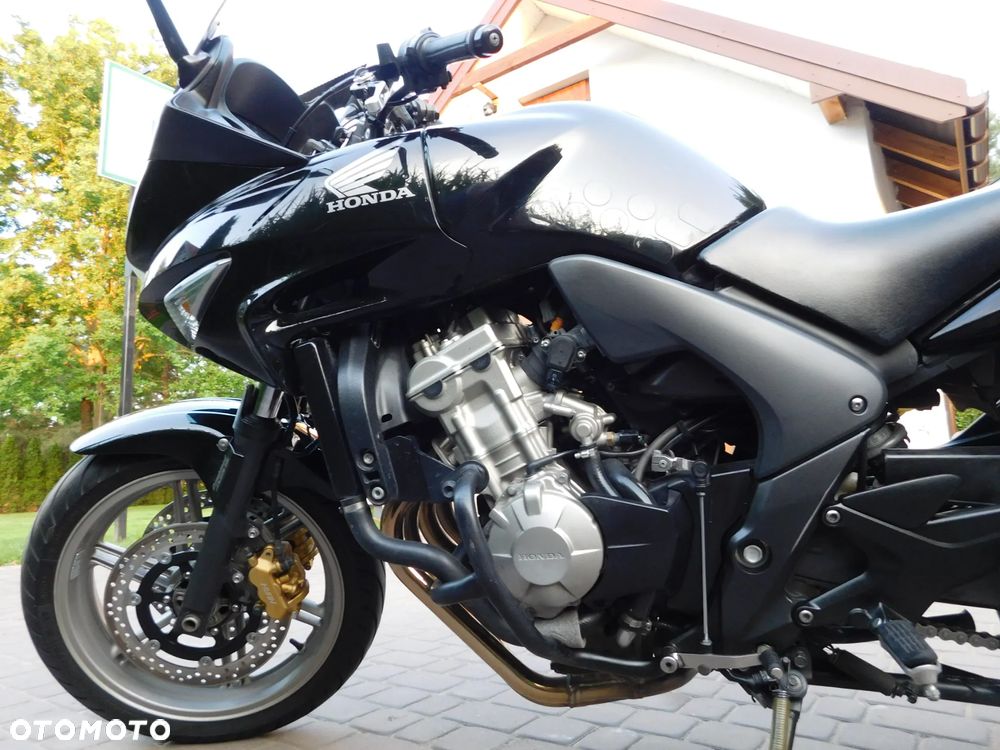 Honda CBF - 10
