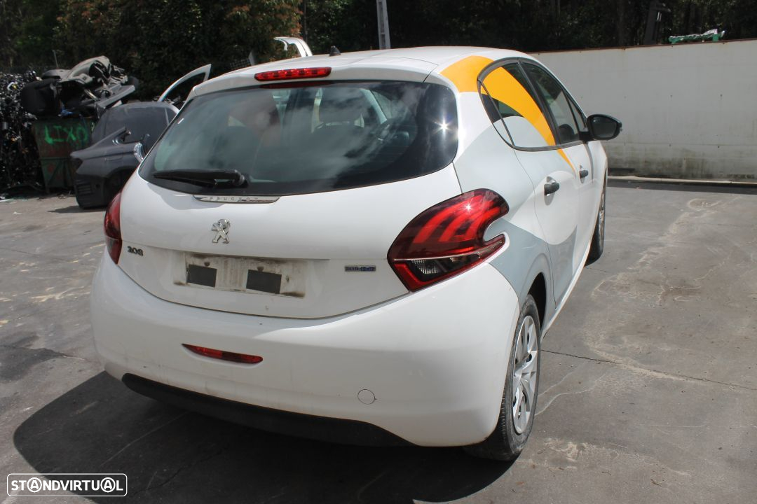 Peugeot 208 de 2015 - 14