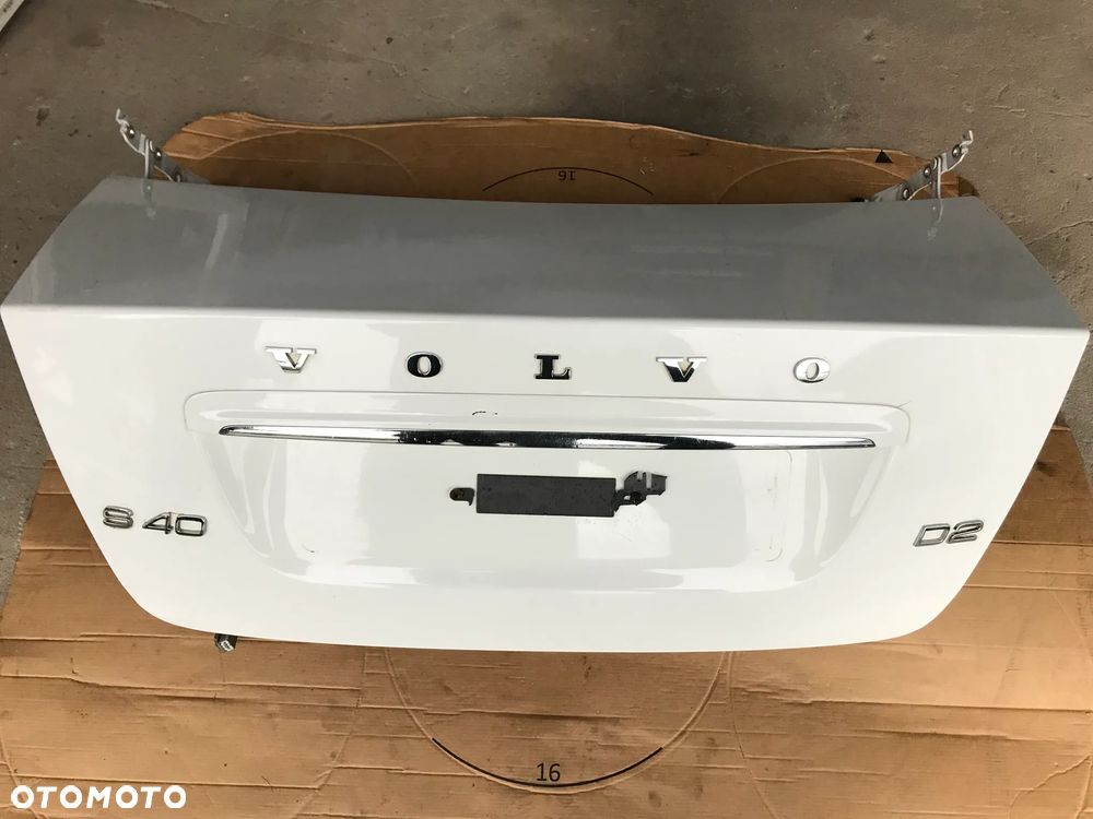 Volvo S40 V50 04-12 Klapa Kolor 614-46 Do Założenia