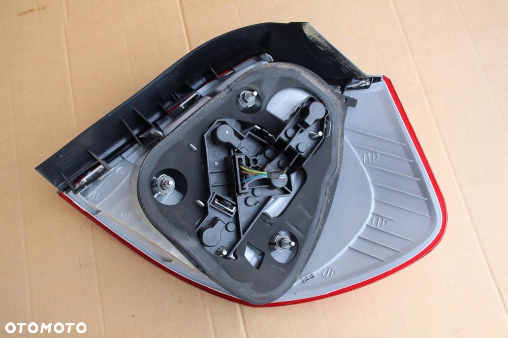 Lampa tył tylna LEWA lewy tył BMW 1 e87 e81 - 4