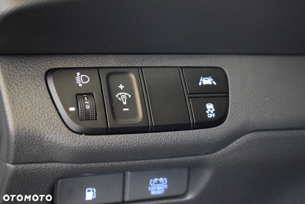 Hyundai IONIQ Hybrid Premium - 28