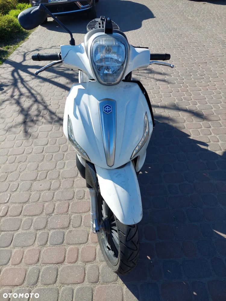 Piaggio Beverly - 8
