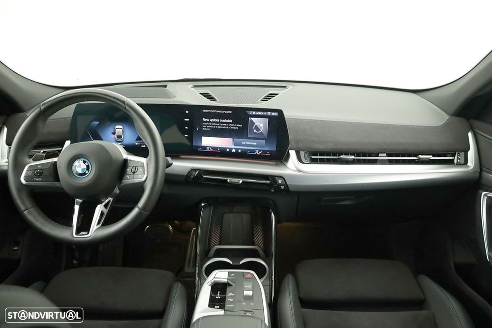 BMW iX2 xDrive30 Pack Desportivo M - 8