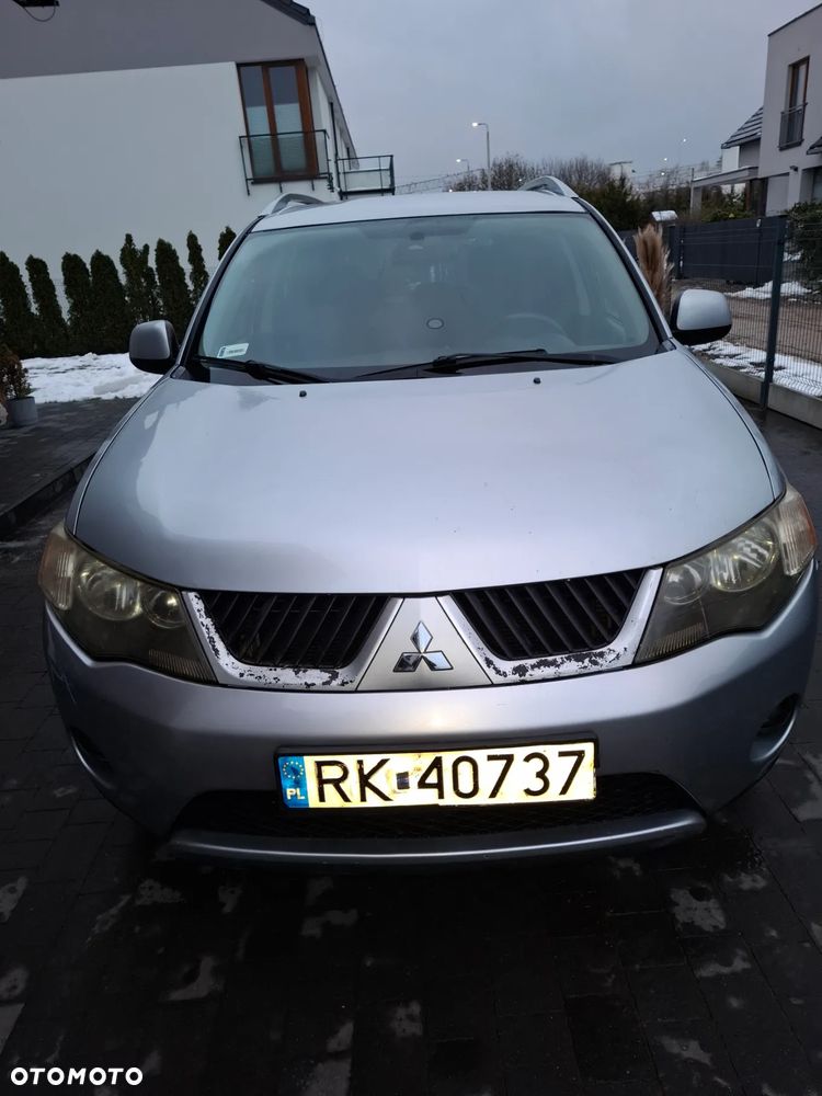 Mitsubishi Outlander - 5