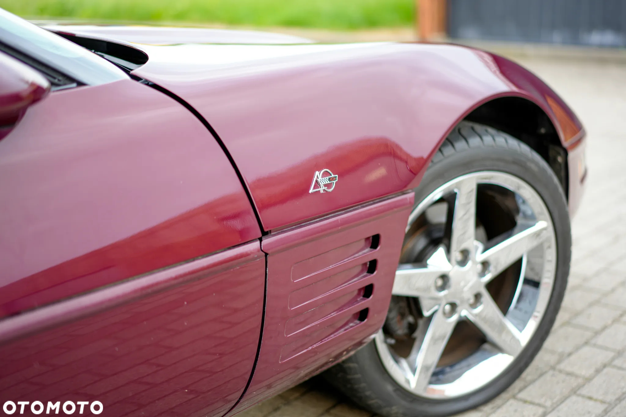 Chevrolet Corvette - 10