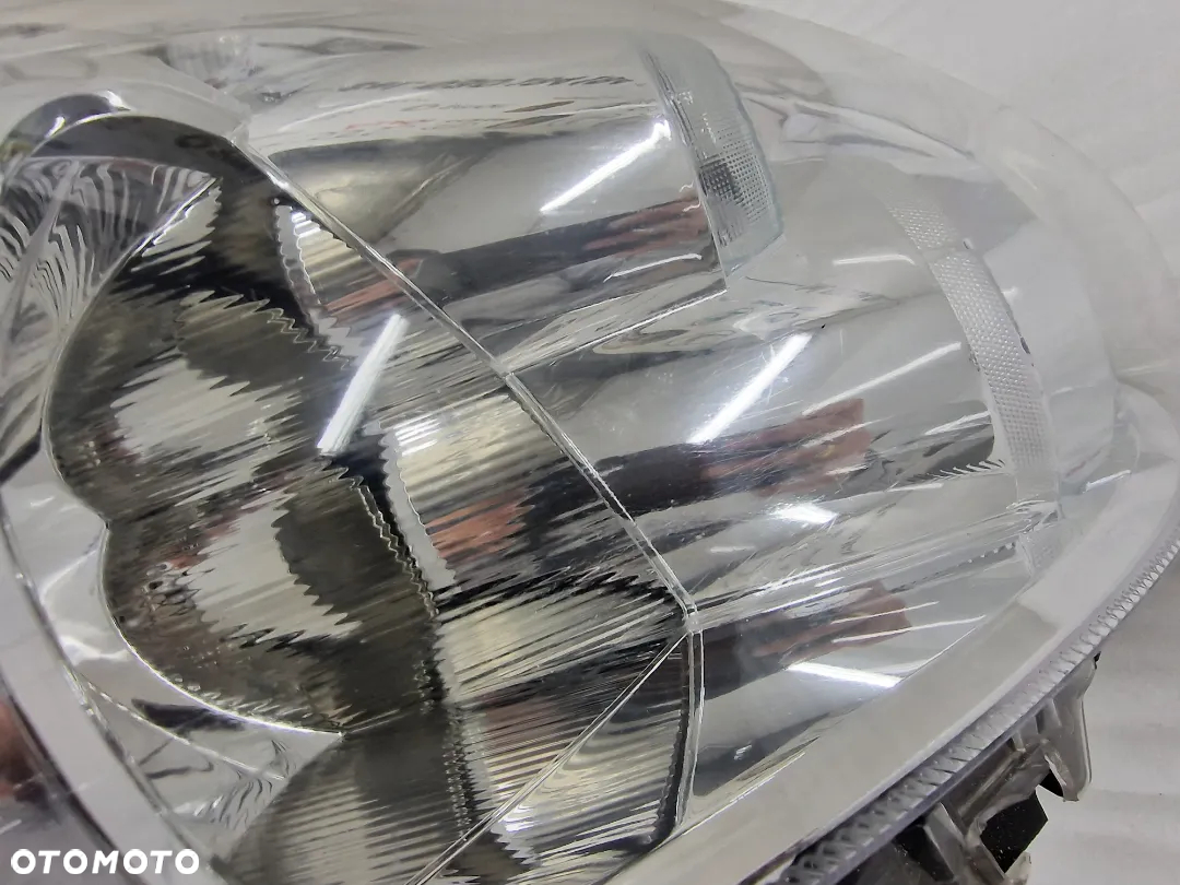 TOYOTA AURIS I LIFT 09-12 PRAWA LAMPA PRZEDNIA PRZÓD , NR 81110-02A40 / 89903723 / 89903691 , NR AUKCJI LL446 - 21