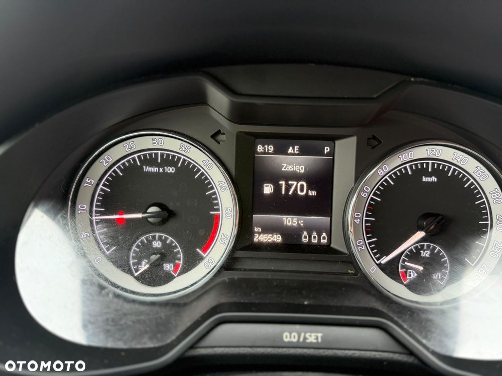 Skoda Octavia 1.6 TDI DSG Style - 7