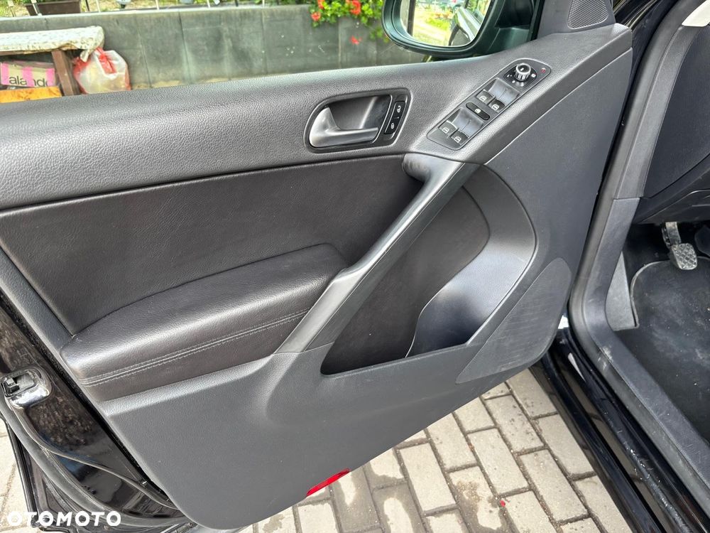 Volkswagen Tiguan 2.0 TDI DPF BlueMotion Technology Trend & Fun - 29