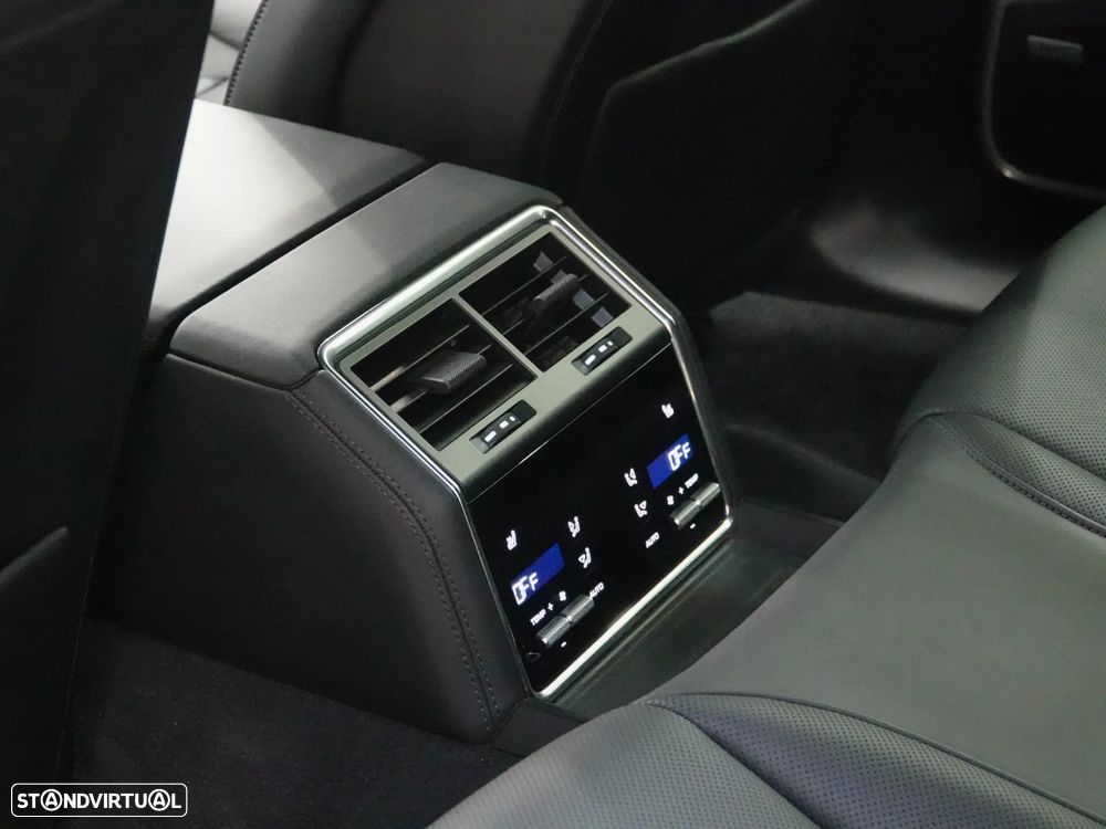 Porsche Panamera Sport Turismo 4 E-Hybrid - 47
