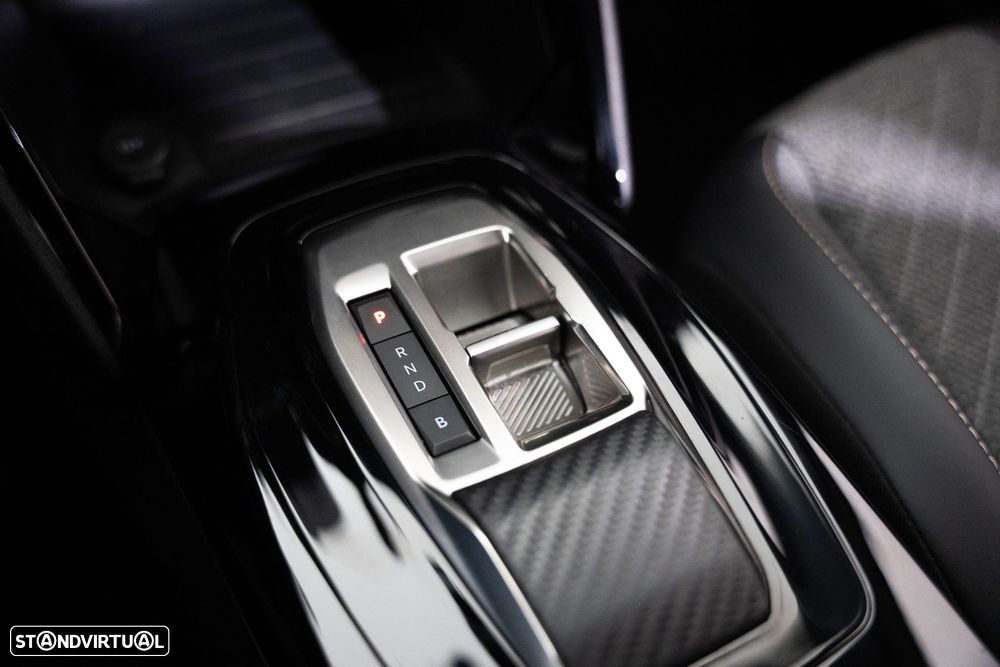 Peugeot e-2008 50 kWh Allure - 17