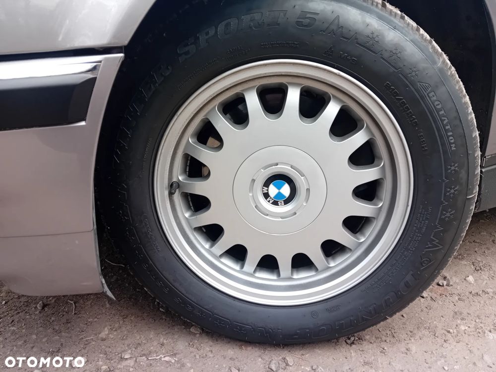 BMW Seria 7 740i V8 - 17