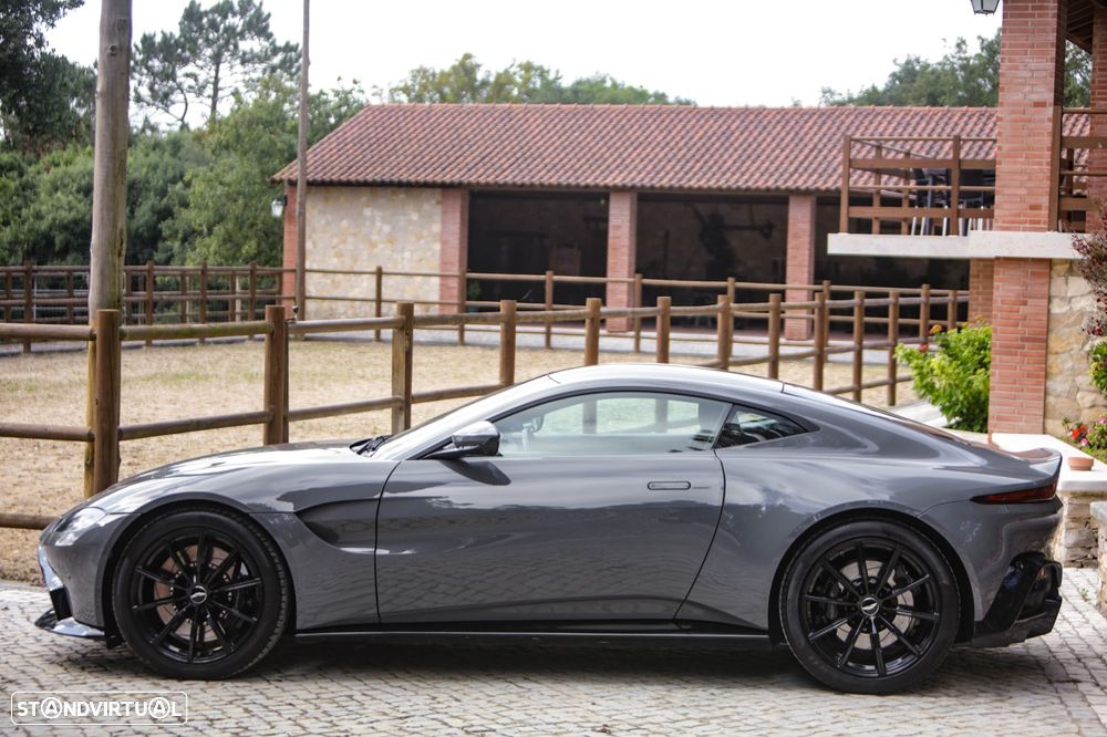Aston Martin Vantage Coupe 4.0 Twin-Turbo V8 - 3