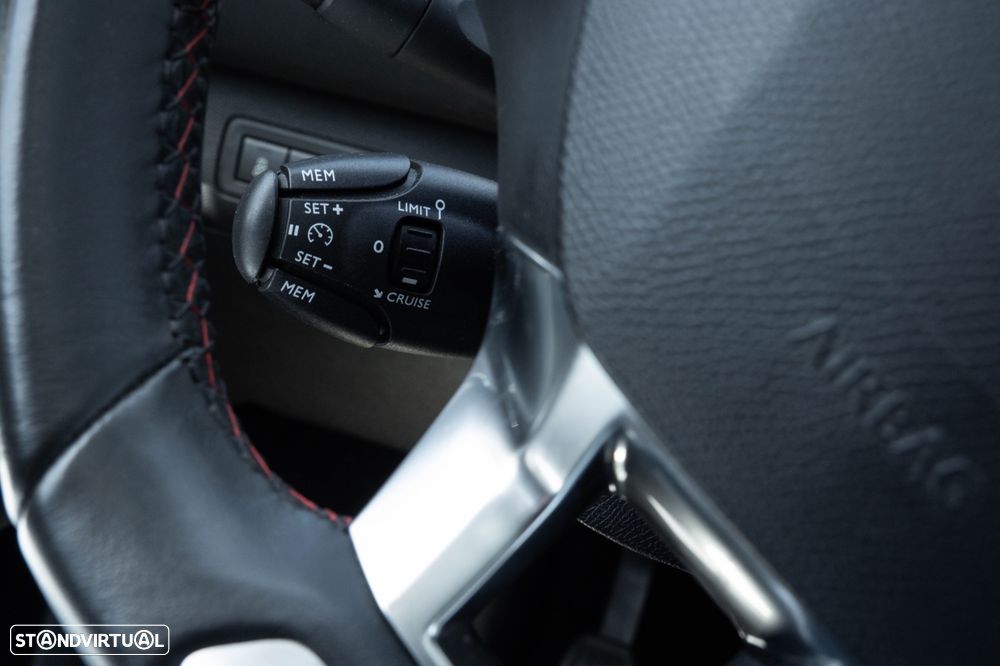 Peugeot 308 1.6 BlueHDi GT Line - 18