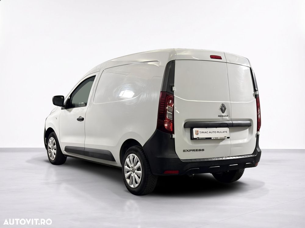 Renault Express - 4