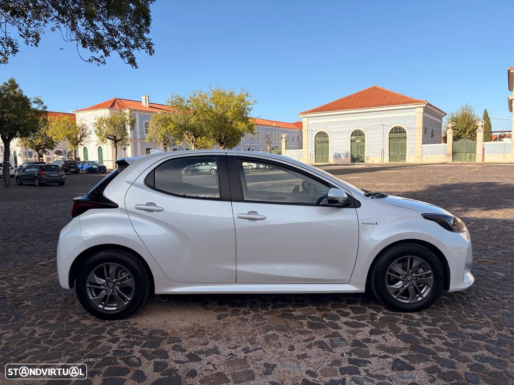 Toyota Yaris 1.5 HDF Comfort Plus - 8