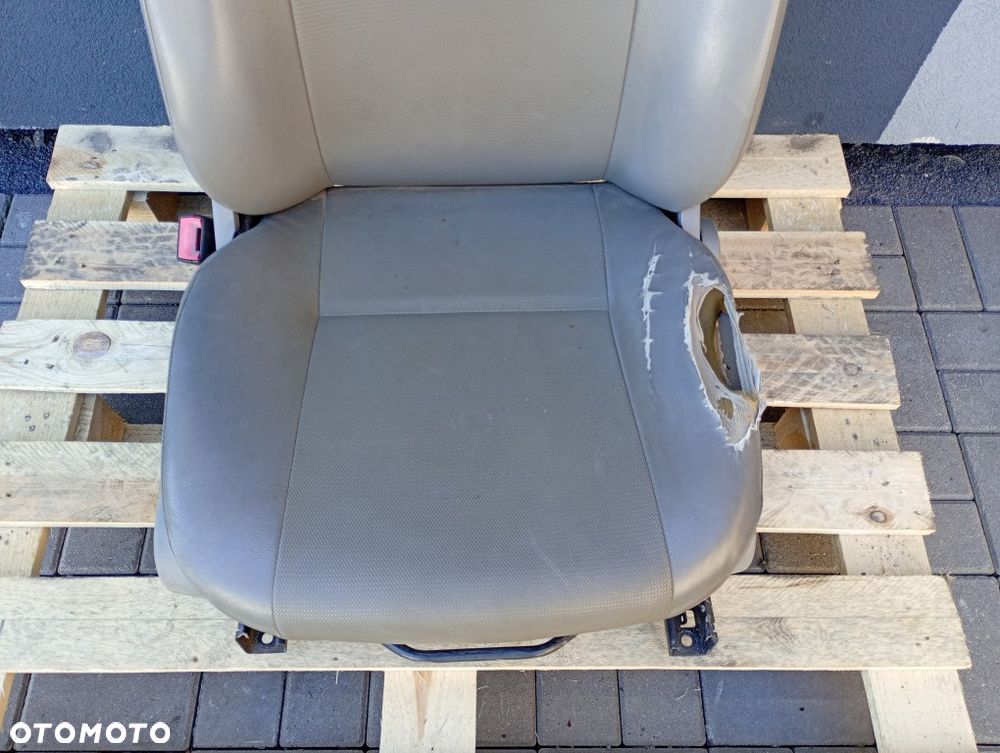 fotel przedni lewy kierowcy zapinka vw crafter sprinter w906 2006-2017 - 4