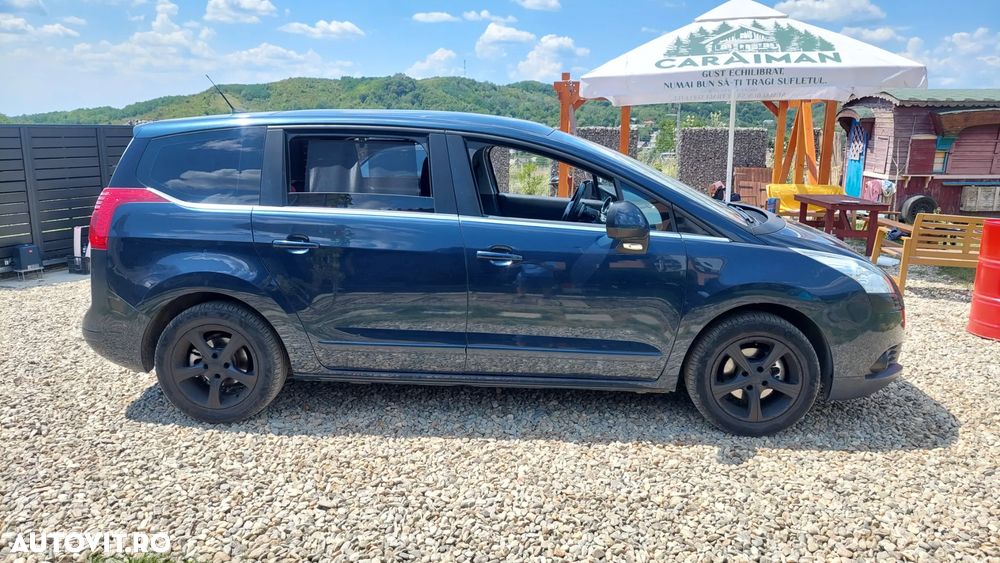 Peugeot 5008 - 3