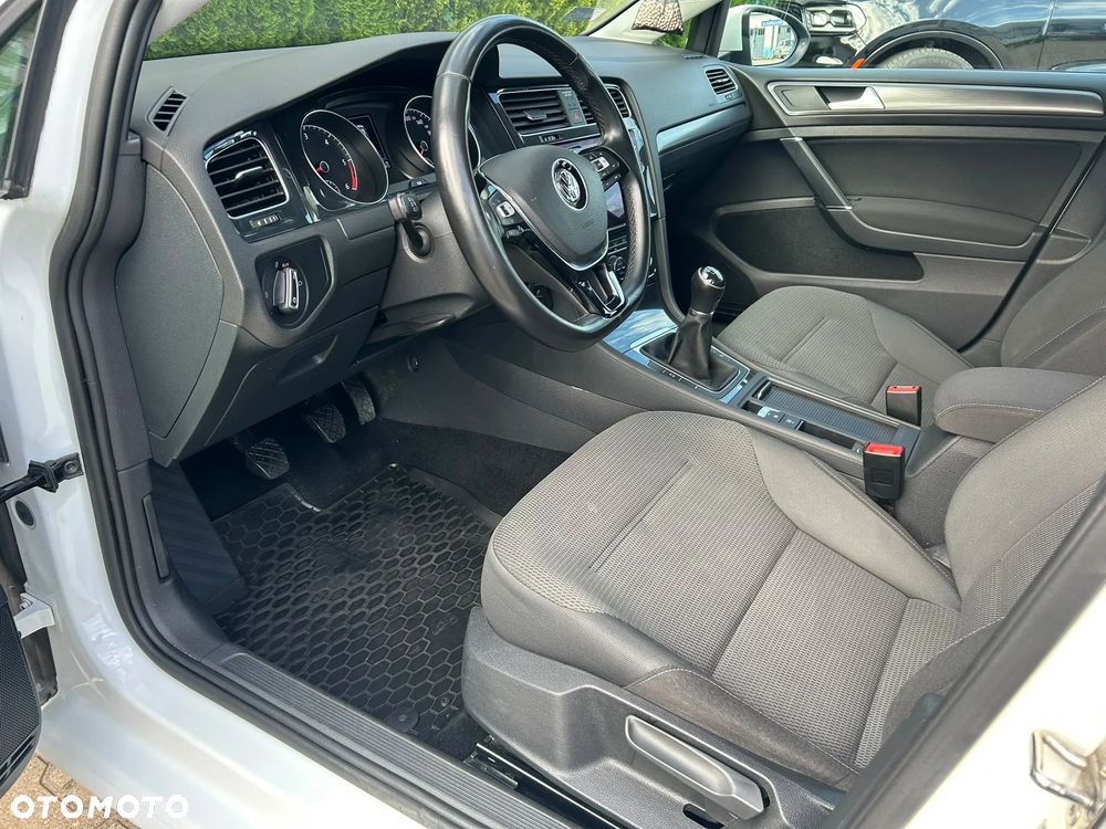 Volkswagen Golf 1.6 TDI BMT Comfortline - 35