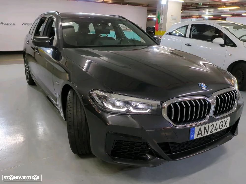 BMW 520 e Pack M - 4