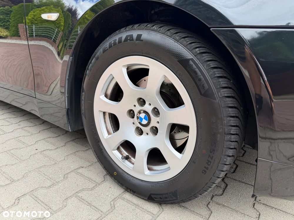 BMW Seria 5 523i - 15