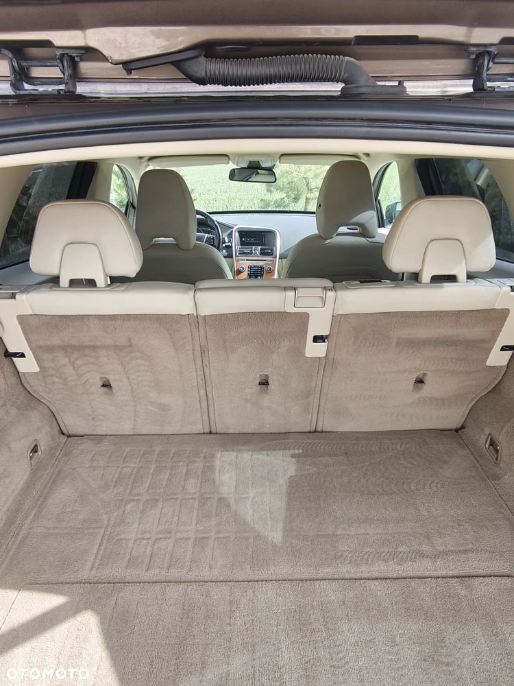 Volvo XC 60 D4 AWD Momentum - 15