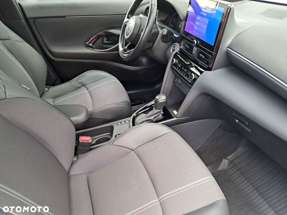 Toyota Yaris Cross Hybrid 1.5 Premiere Edition - 10