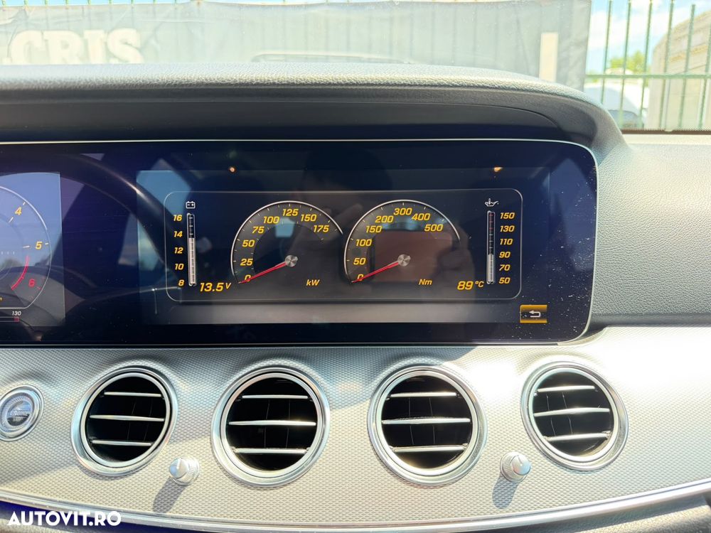 Mercedes-Benz E 300 d Aut. - 25