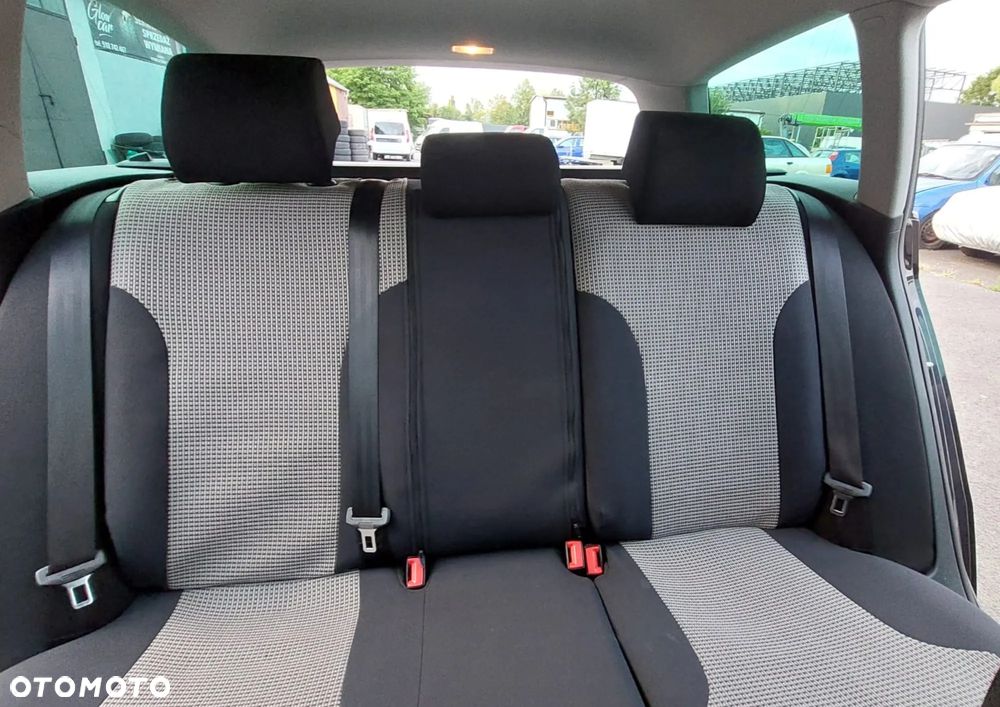 Volkswagen Passat Variant 1.6 TDI Comfortline - 11