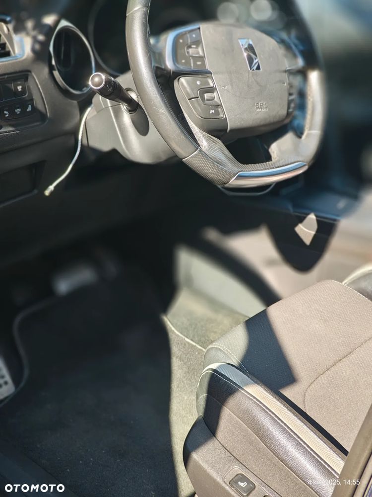 Citroën DS4 e-HDi 110 EGS6 SoChic - 3