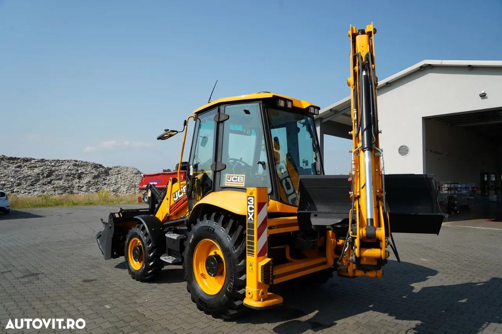 JCB 3CX / BULDOEXCAVATOR / NOU NOU / 0 LUNI - 11