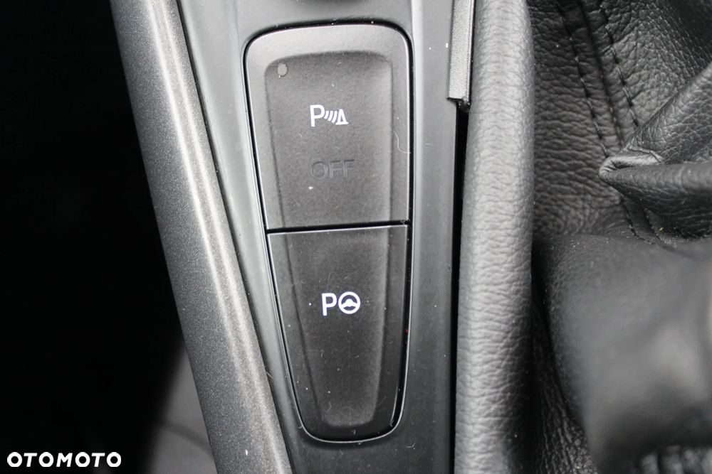 Ford Focus Turnier 1.6 Ti-VCT Trend - 24