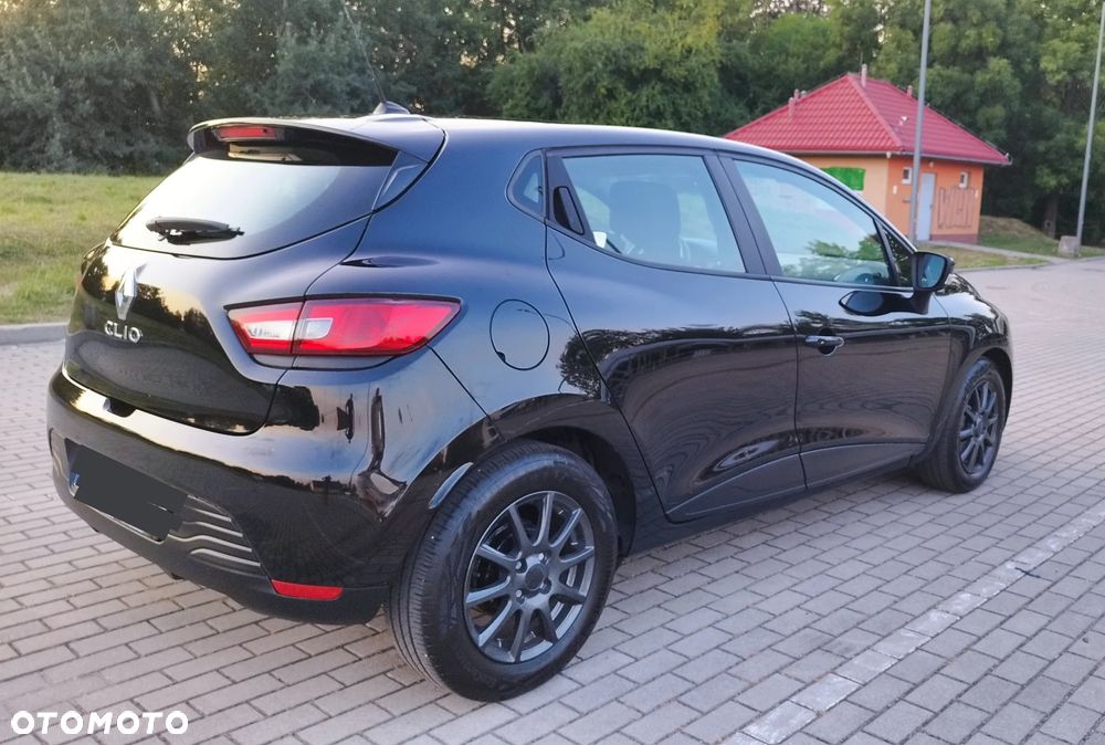 Renault Clio - 6