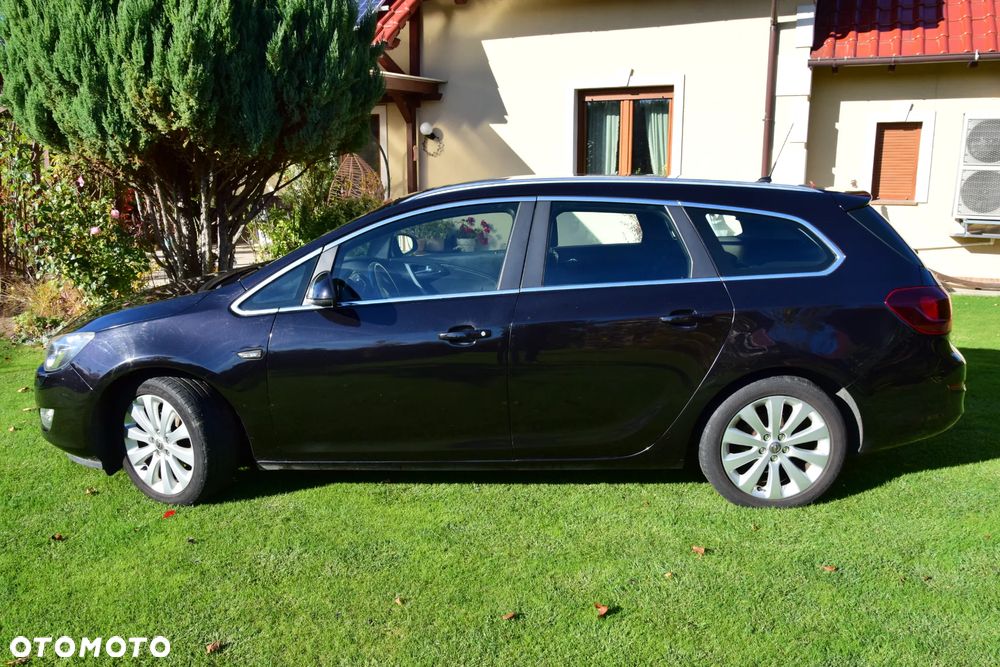 Opel Astra 1.4 Turbo Sports Tourer - 2