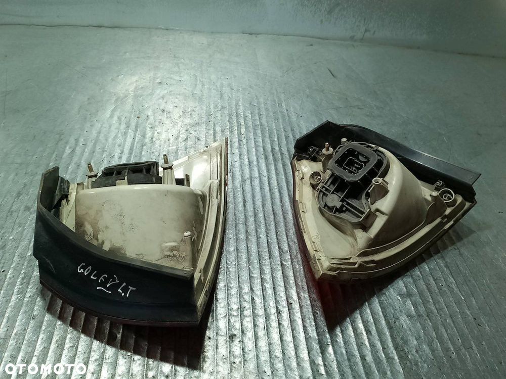 LAMPY TYŁ KOMPLET VW GOLF V 1K6945095E      1K6945096E 2.0 TDI - 2