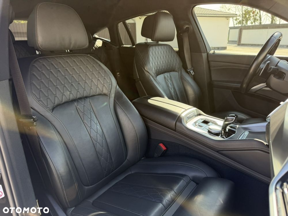 BMW X6 xDrive30d xLine - 18