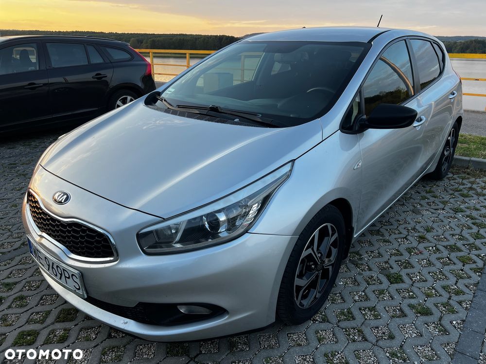 Kia Ceed Cee'd 1.4 CRDi S - 2