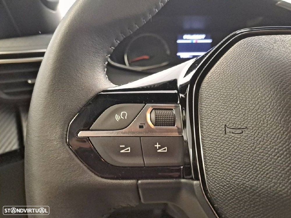 Peugeot 2008 1.2 PureTech Style - 16